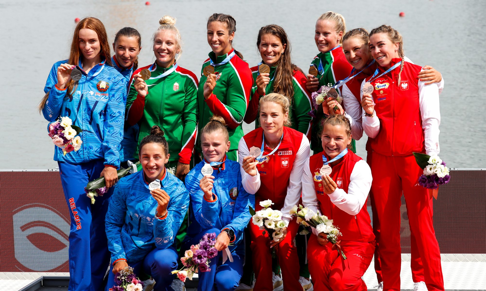 CHRISTEAU PHOTO AGENCY - ֎