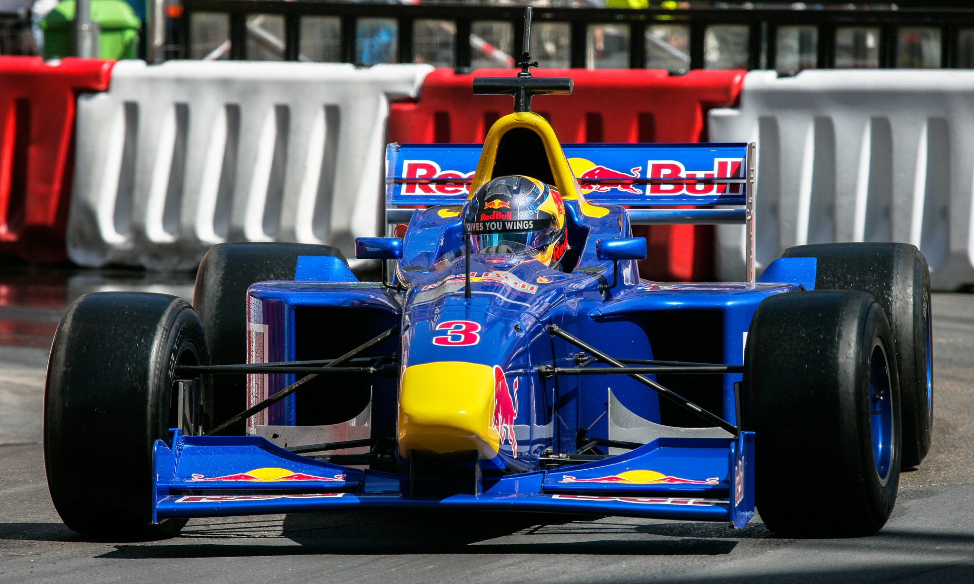 CHRISTEAU PHOTO AGENCY - ֎