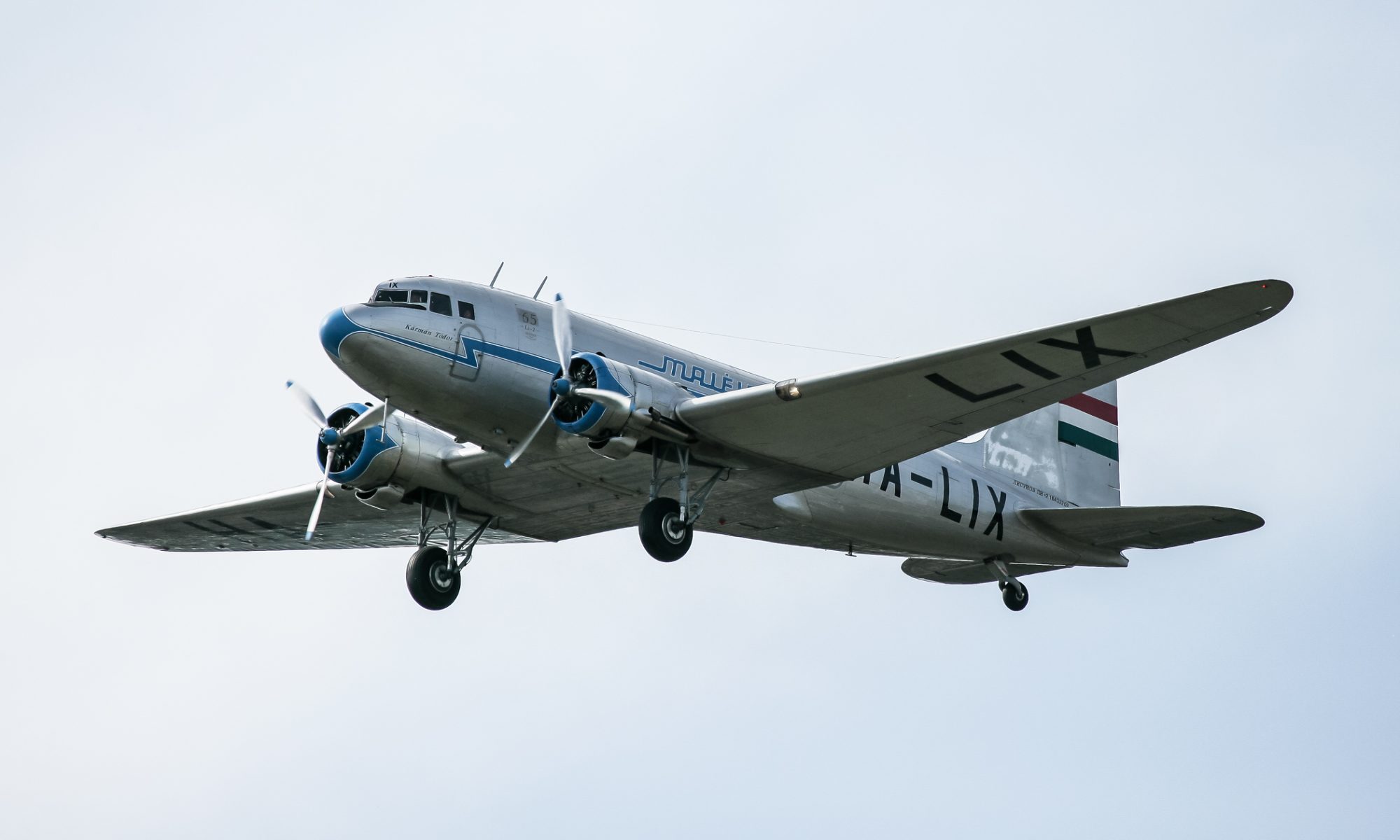 CHRISTEAU PHOTO AGENCY - ֎